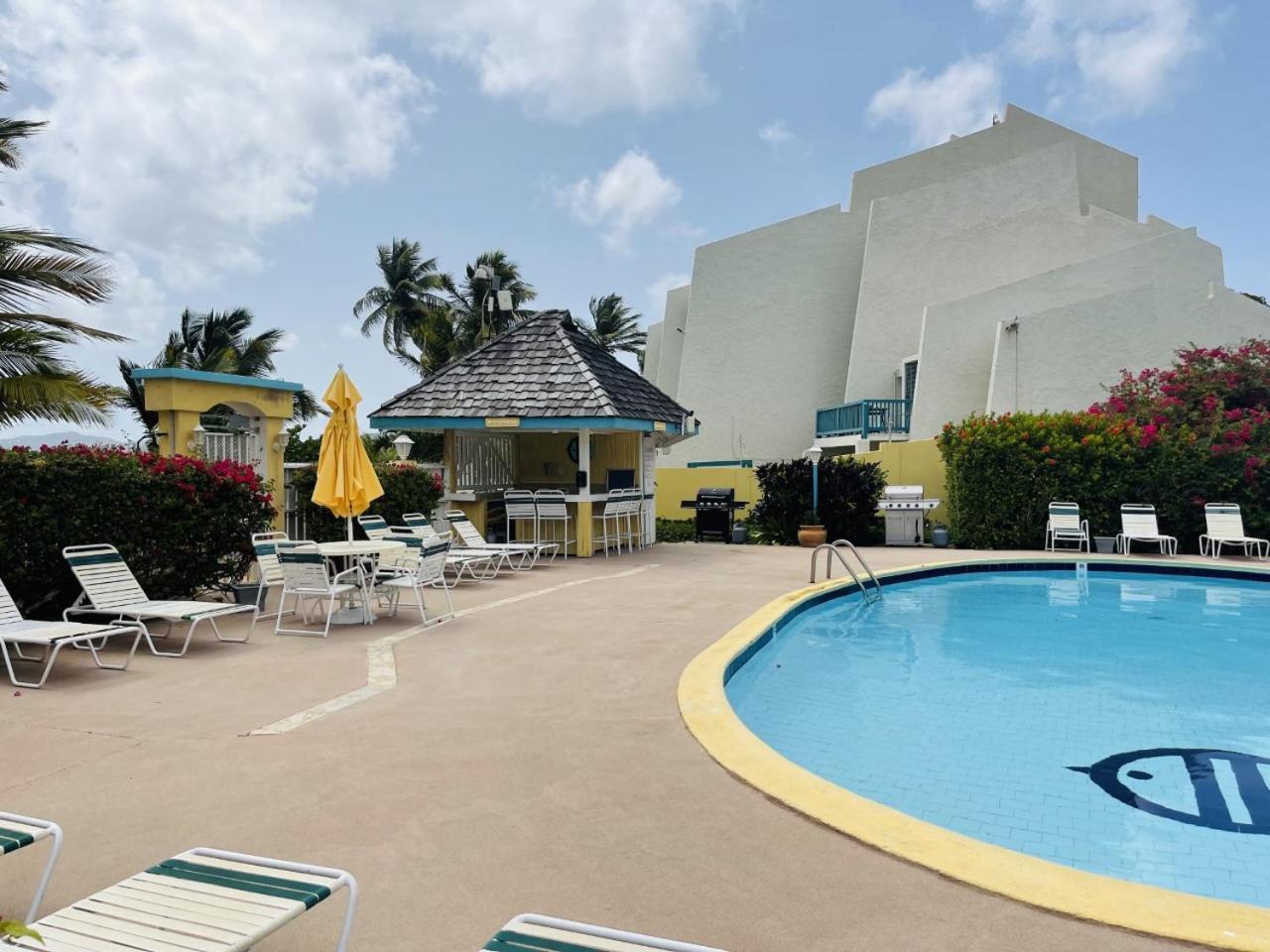 Experience The Epitome Of Relaxation At Sand Sea Apartment Christiansted Exterior foto